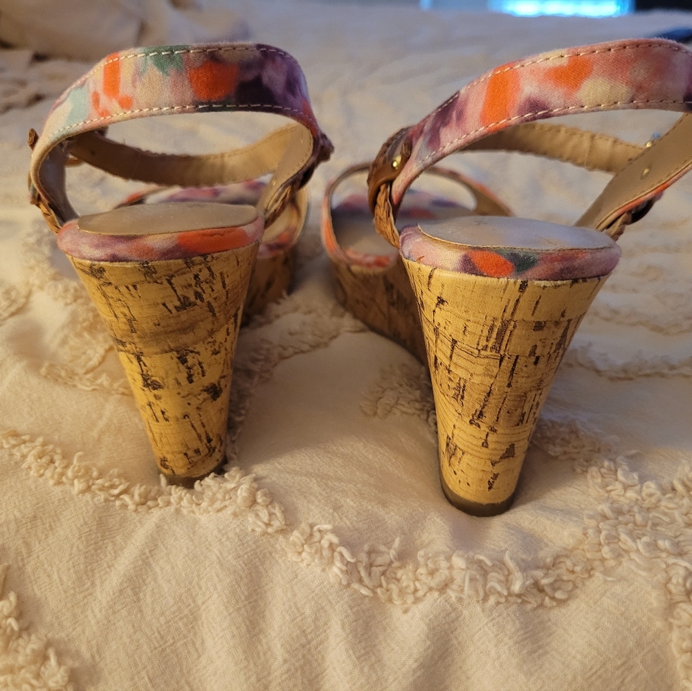 SANDALS - Picture 4 of 4